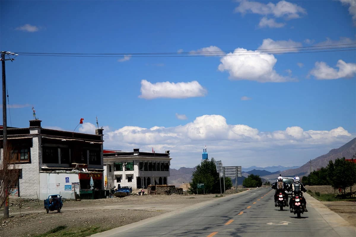Kathmandu - Lhasa - Kathmandu Motor Biking via EBC