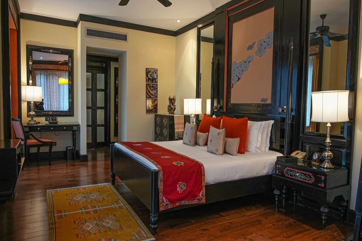 Royal Bhutan 5 Star Luxury Tour 6 Days | Hotel Pemako, Le Méridien and COMO