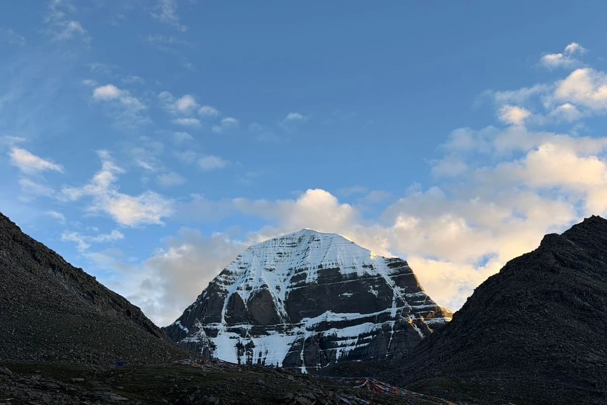 Lhasa to Mount Kailash Northern Route Tour 12 Days