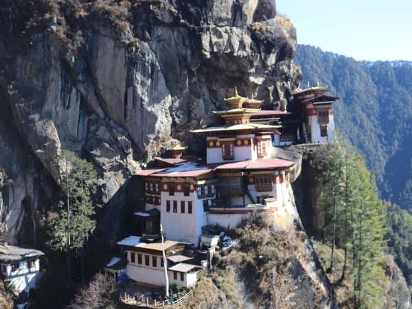 Bhutan Sightseeing Tour