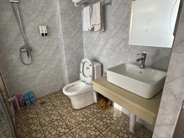 Luxury Kailash Yatra Toilets