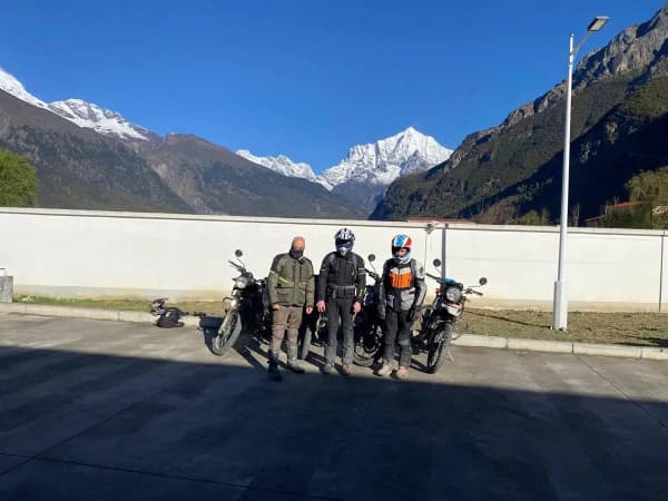 Tibt Motorbike Tour Karola Glacier Pass