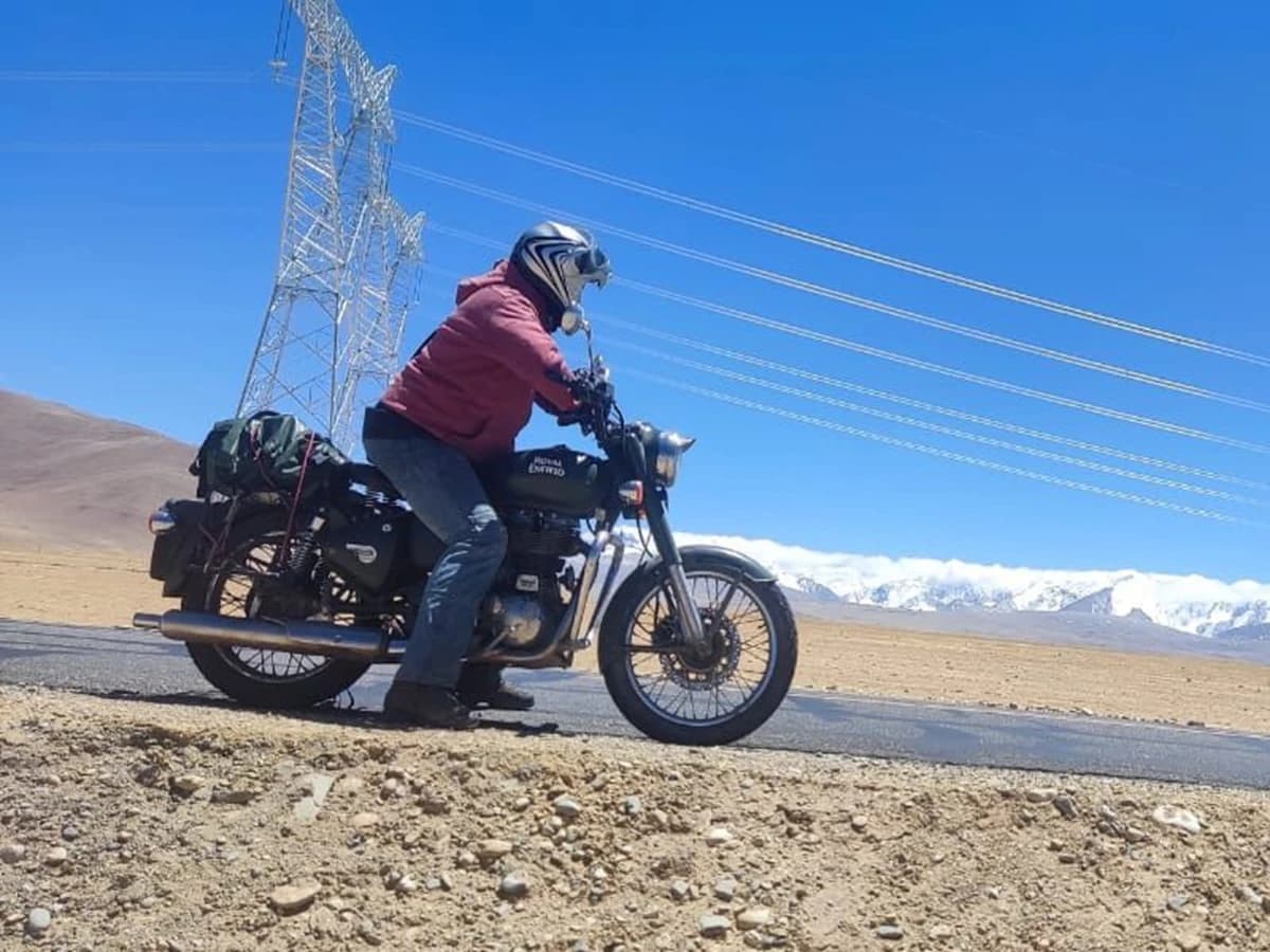 Tibt Motorbike Tour Himalaya Mountain Range