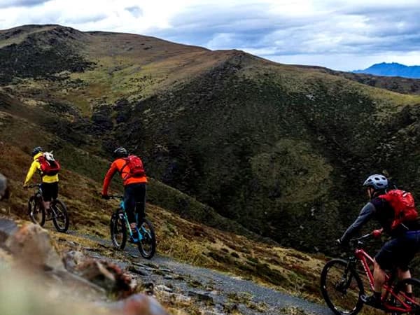 Tibet Mountain Bike Tour