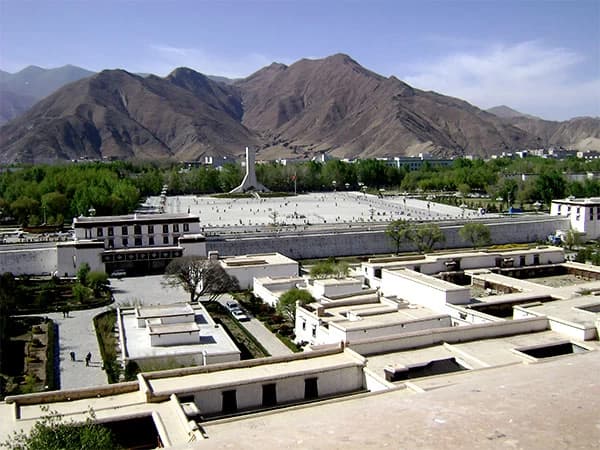 Everest Base Camp Tour with Popular Tibet Old Cities