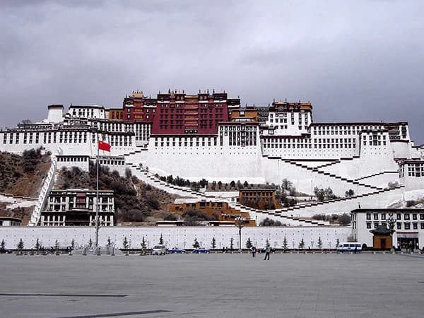 Windows of Tibet Tour