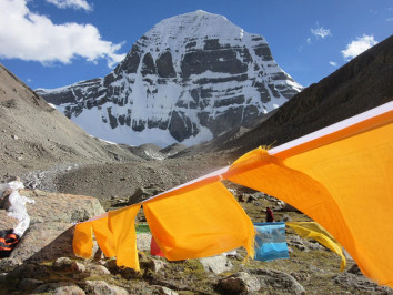 Top 10 Best Places to VIsit in Tibet [Update 2023]