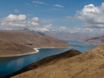 Yamdrok-Tso Lake Day Tour in Tibet